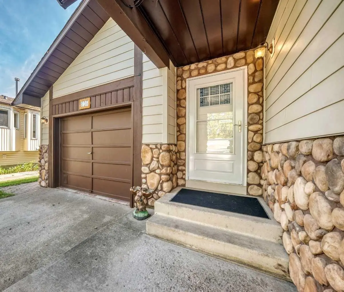 128 Marquis Place SE