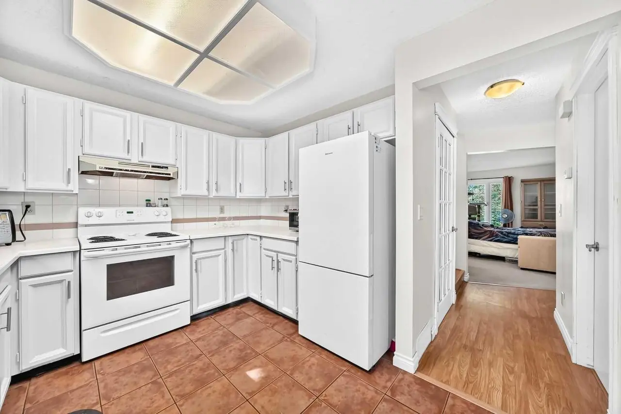 128 Marquis Place SE