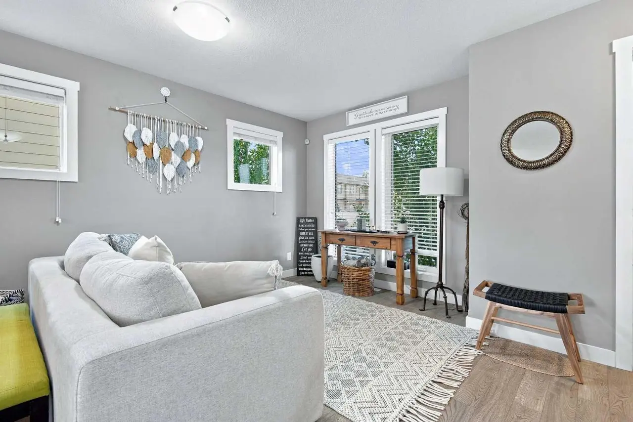408, 339 VISCOUNT Drive 