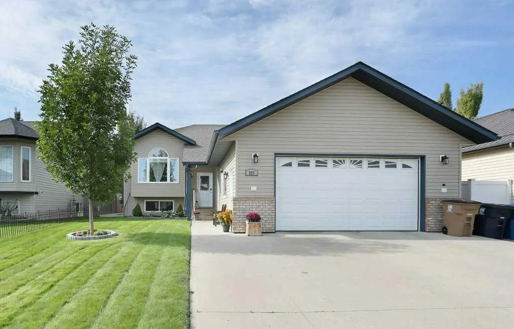 227 Meadowbrook Drive 