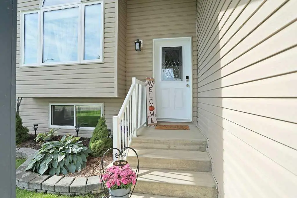 227 Meadowbrook Drive 