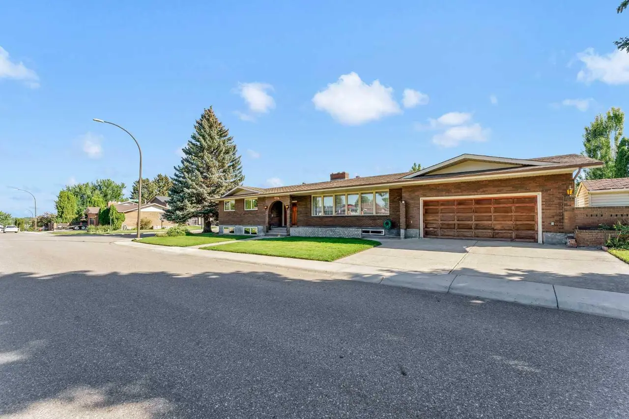 167 Primrose Drive SE
