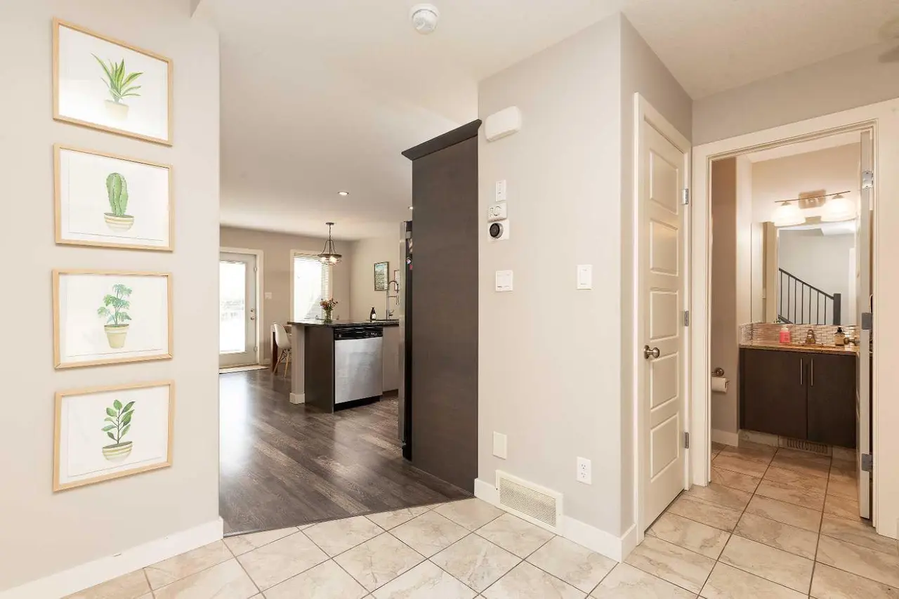 117 Northlander Bend W
