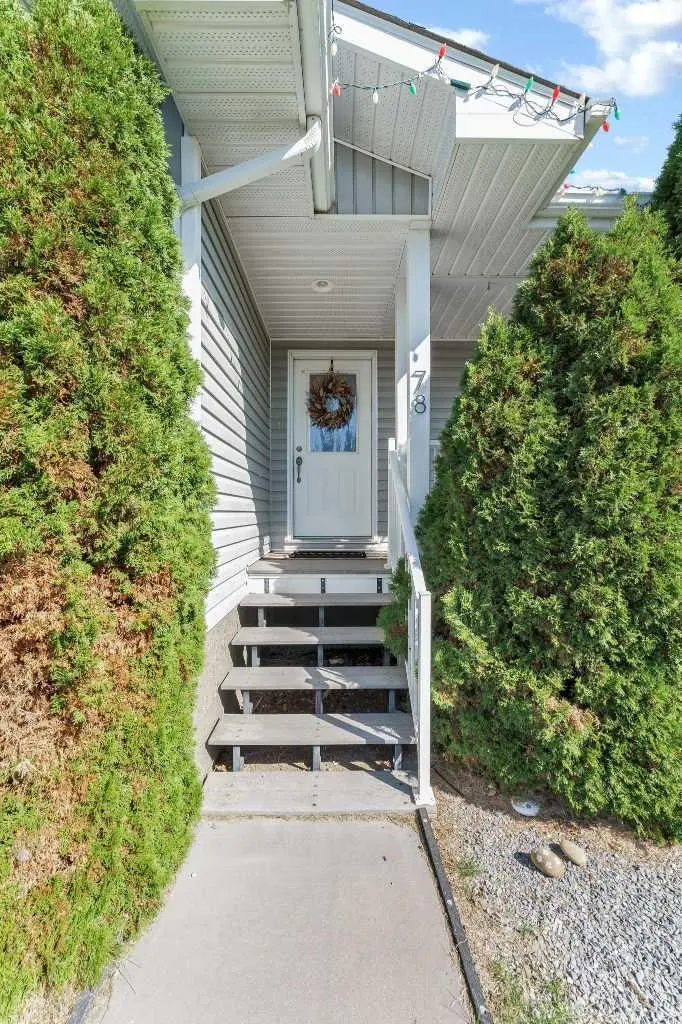 78 Sunset Crescent SW