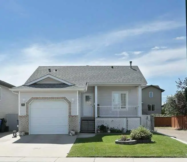 75 Sunset Crescent SW