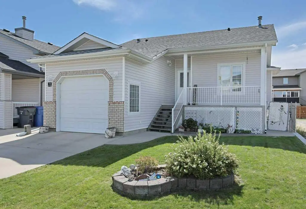 75 Sunset Crescent SW