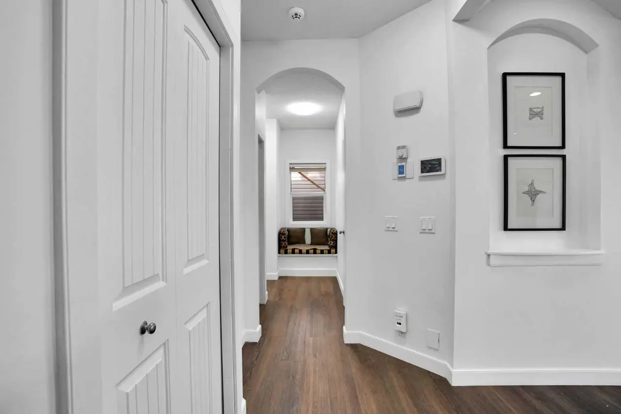 309 Everridge Drive SW