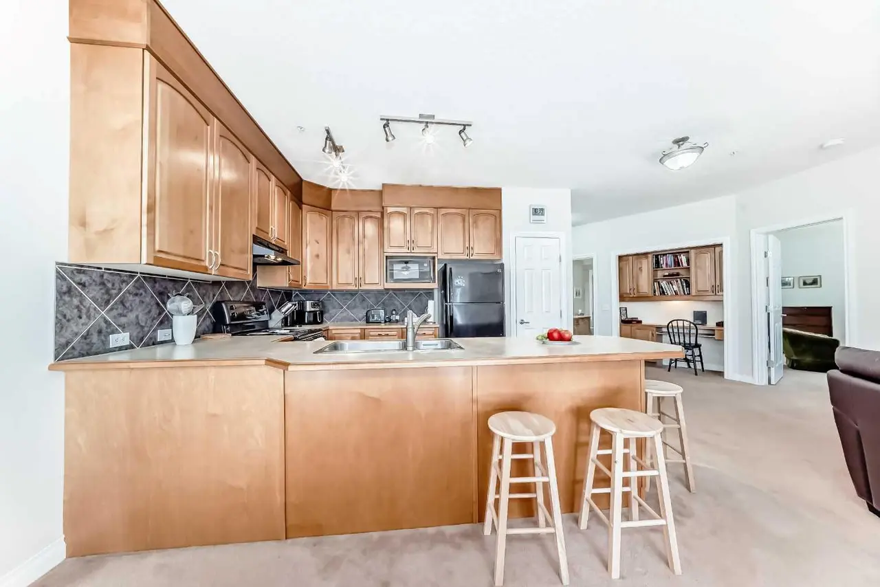 261, 3000 Marda Link SW