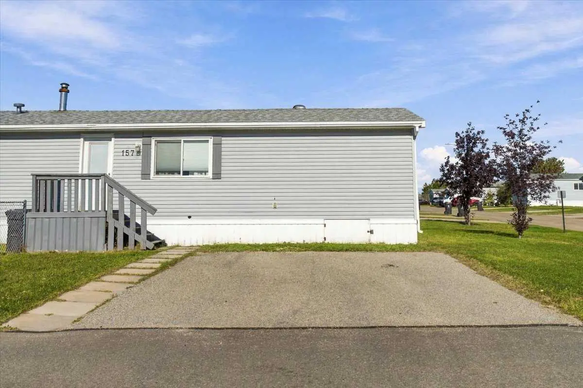 157, 10615 88 St  