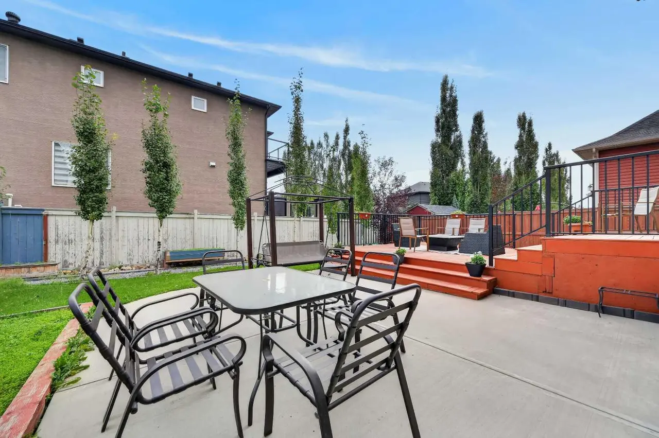 233 Aspenmere Circle 