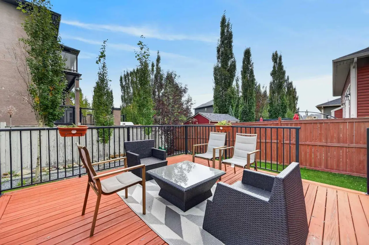 233 Aspenmere Circle 