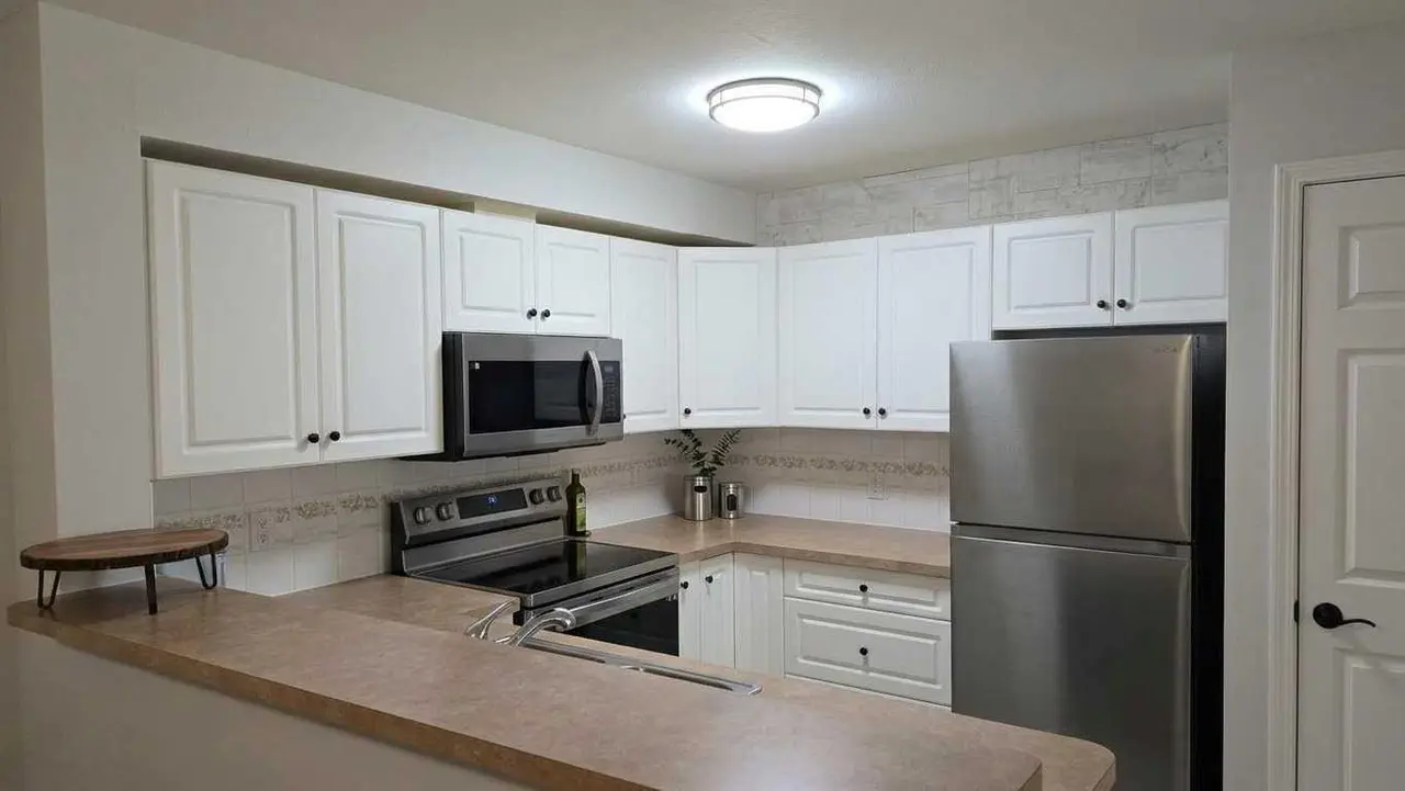 2106, 11 Chaparral Ridge Drive SE