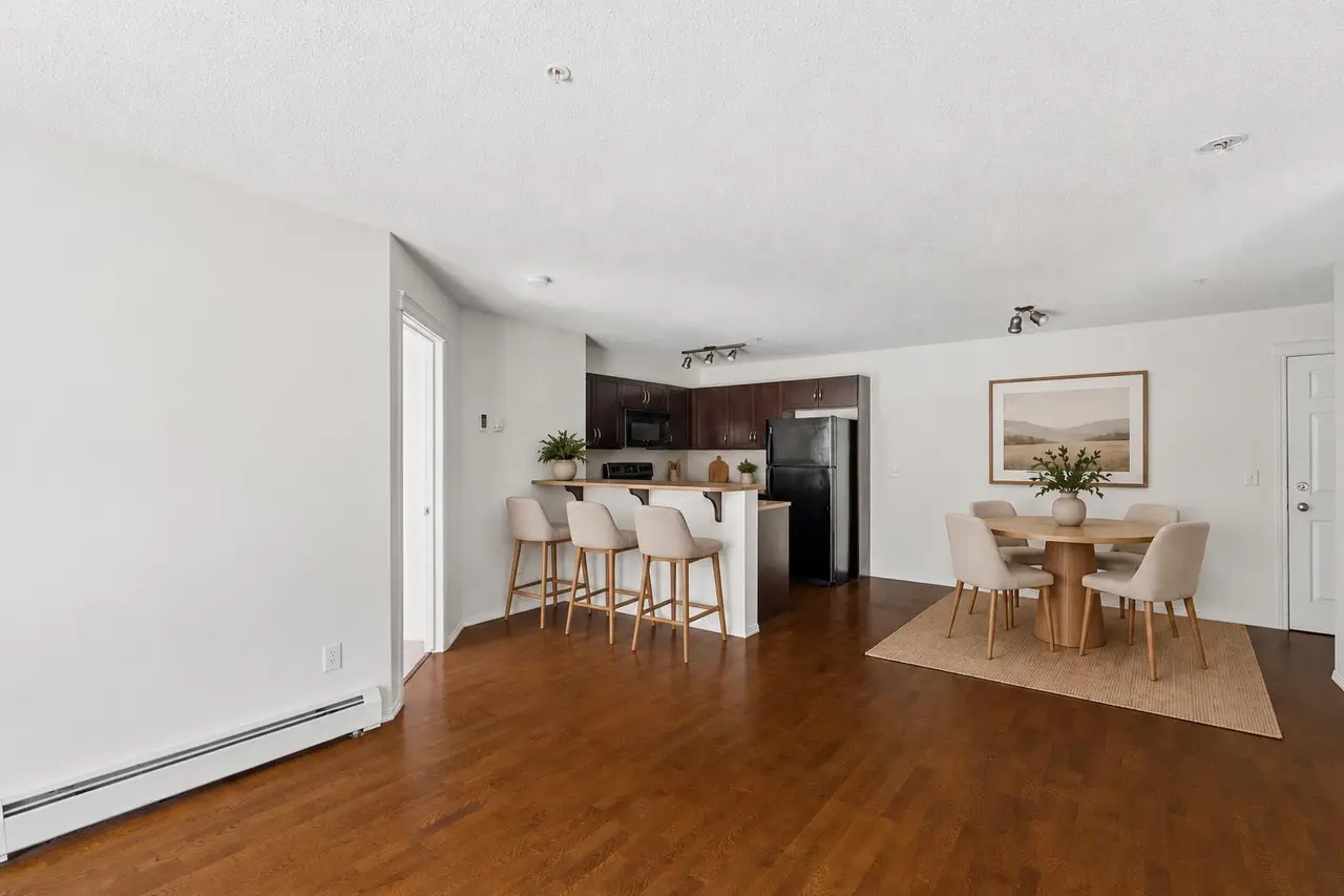 2106, 43 Country Village Lane NE