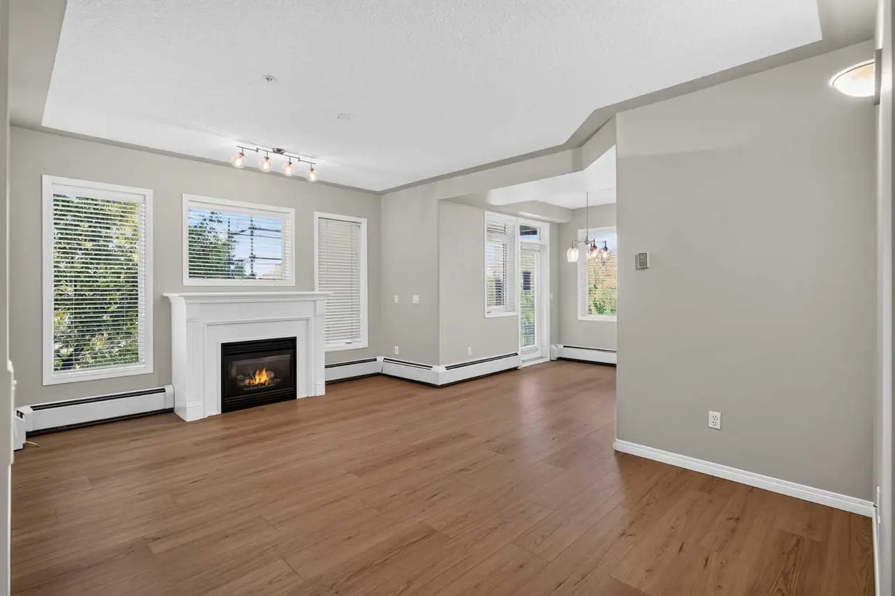 305, 2416 Erlton Street SW