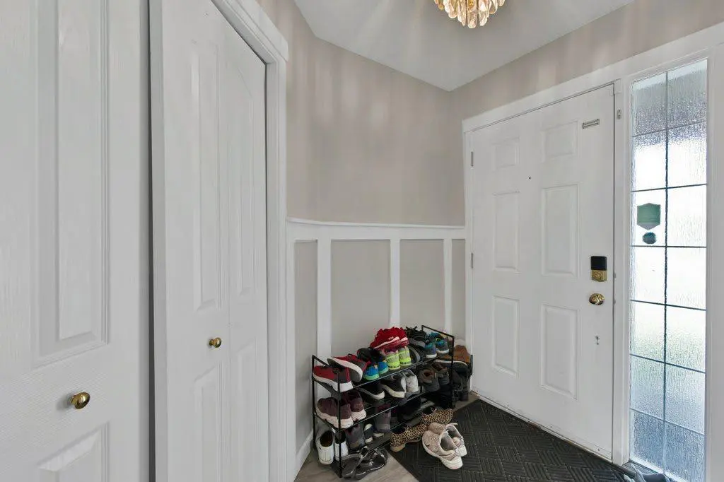 33 Skyview springs Road NE