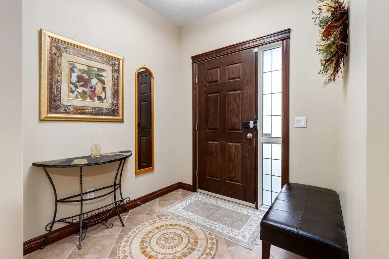 43 Cougar Plateau Circle SW