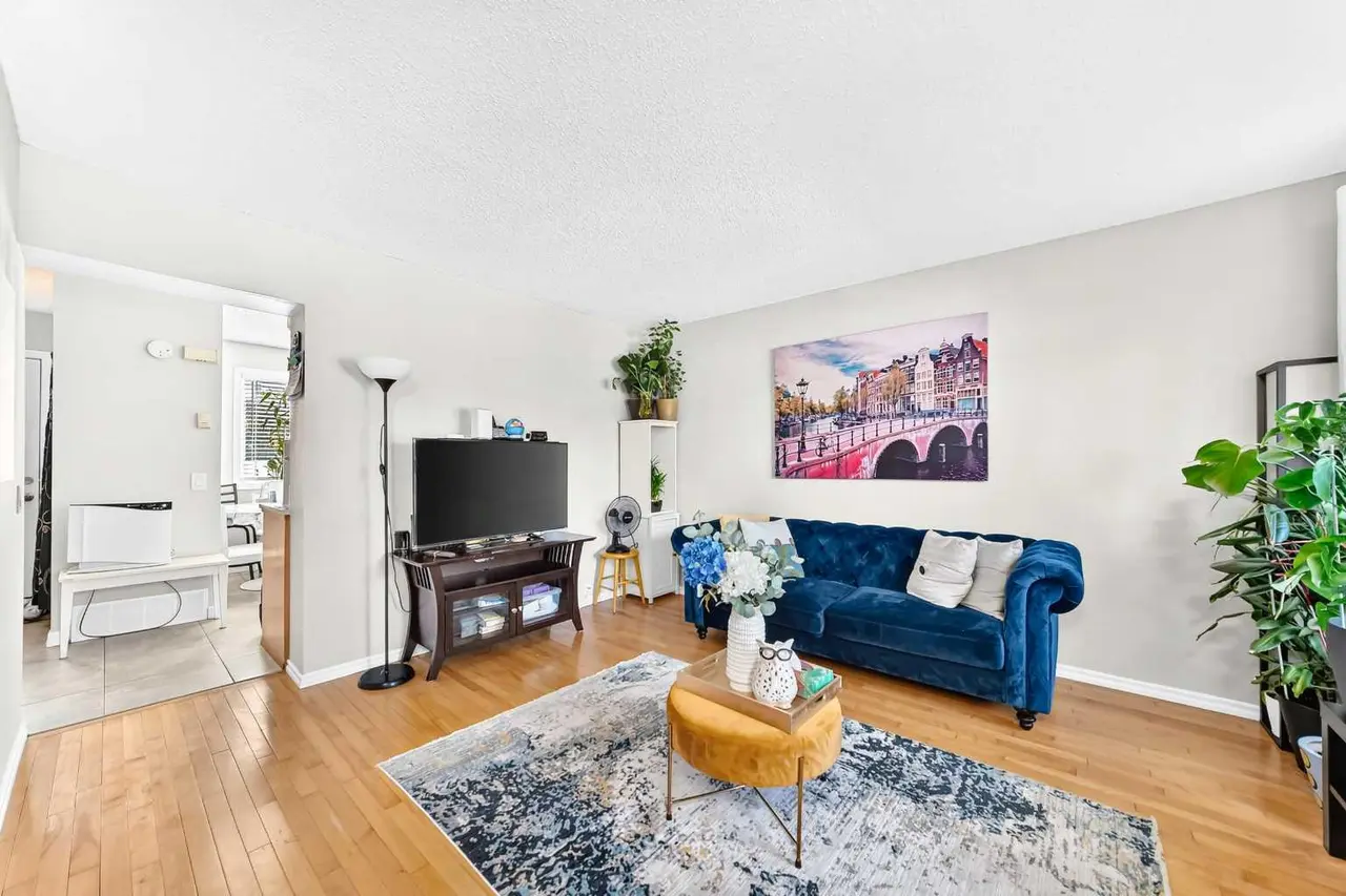 170, 999 Canyon Meadows Drive SW