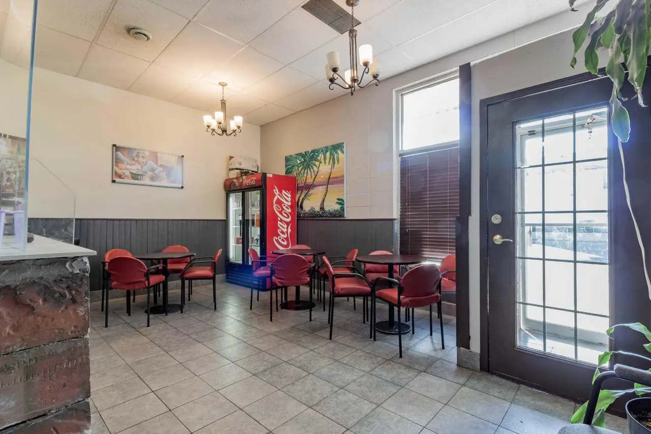E, 303 Southridge Drive SE