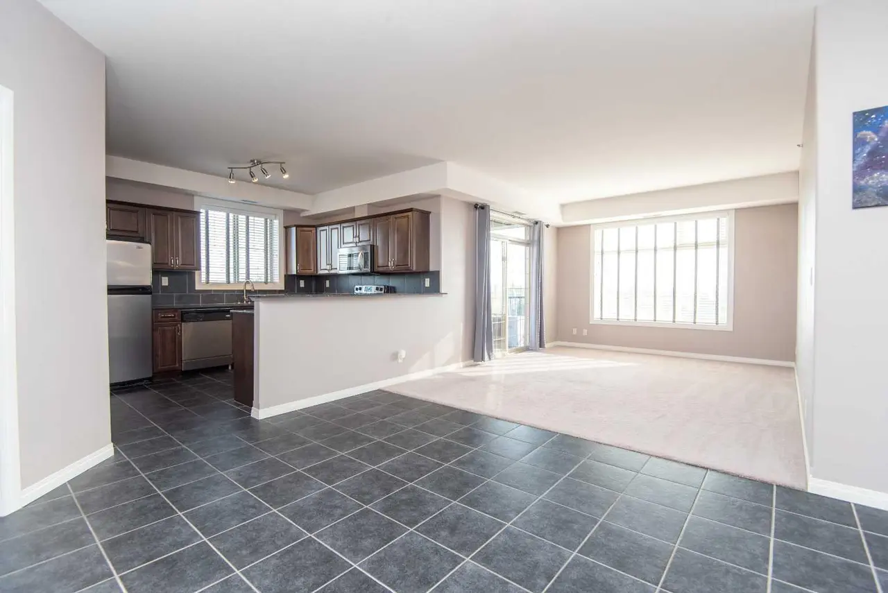 402, 69 Ironstone Drive 