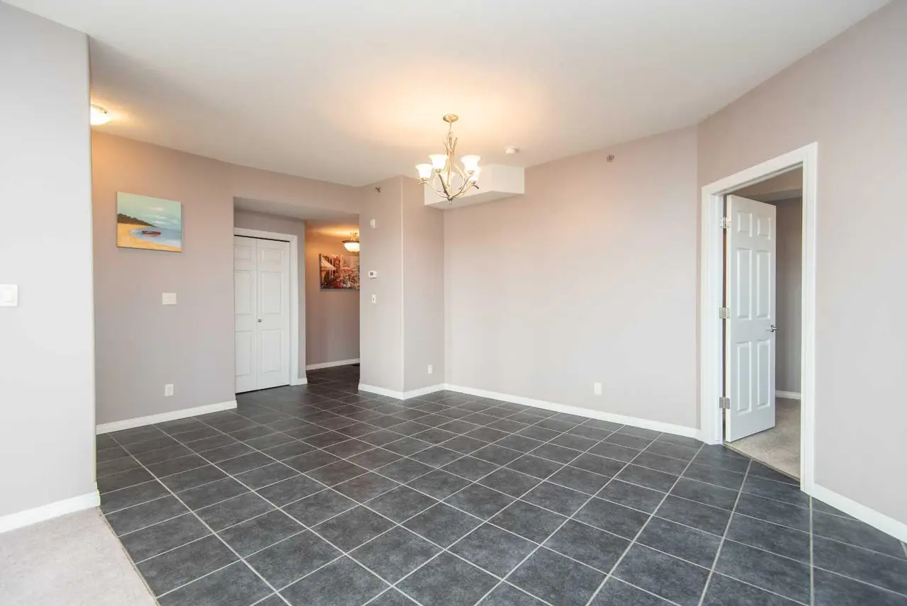 402, 69 Ironstone Drive 