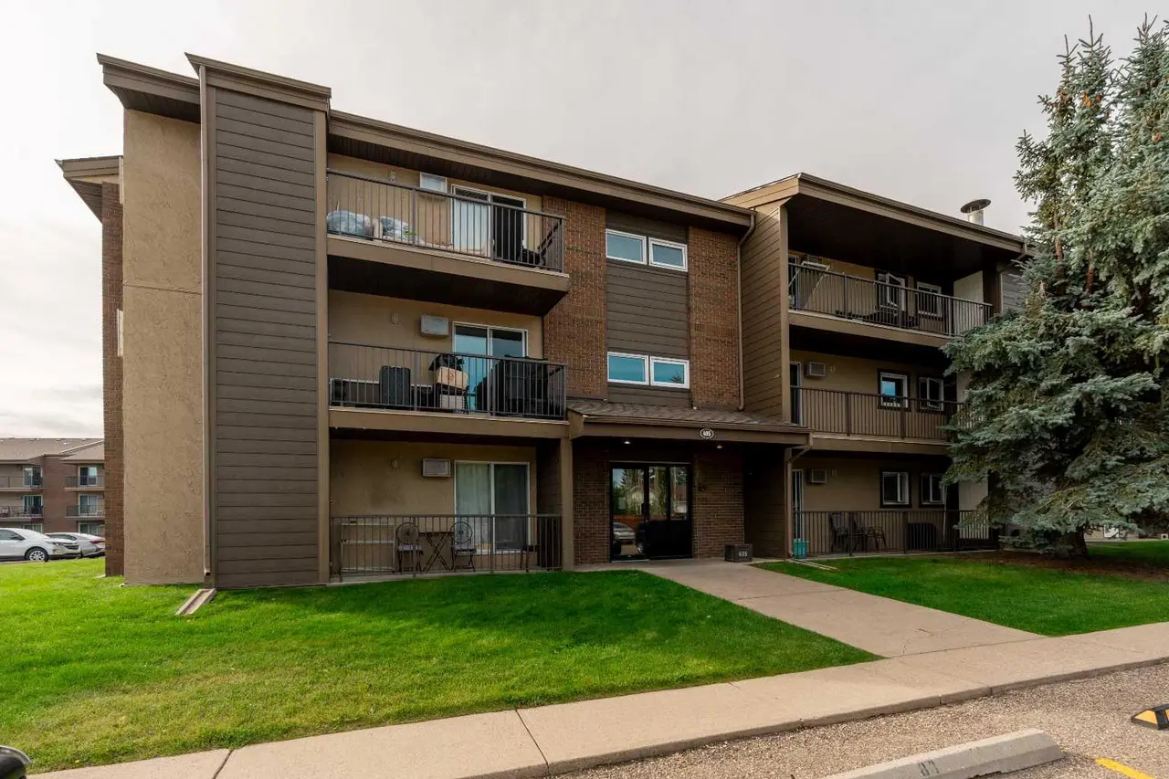 310, 405 Columbia Boulevard W