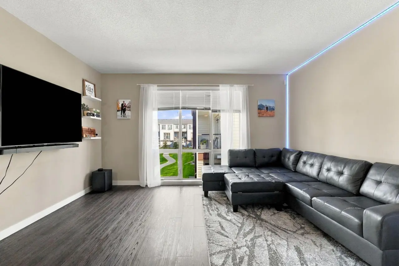 303, 125 Caribou Crescent 