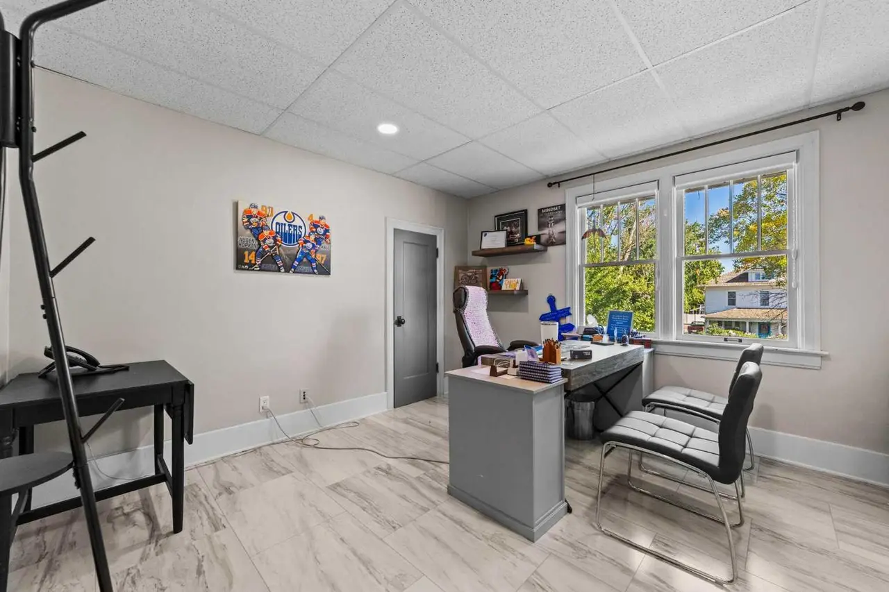 Office 2, 4802 49 Street 