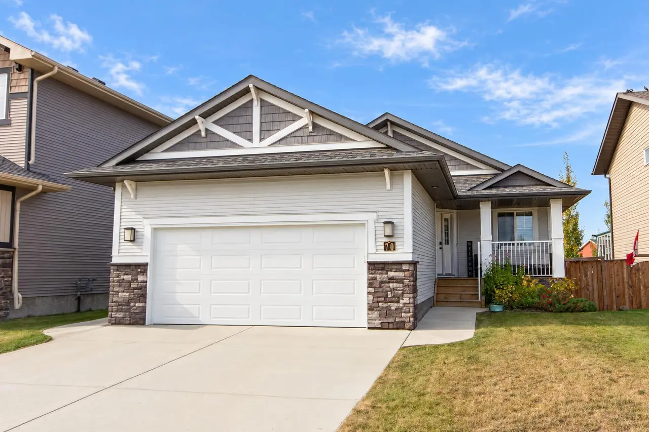 70 Truant Crescent 