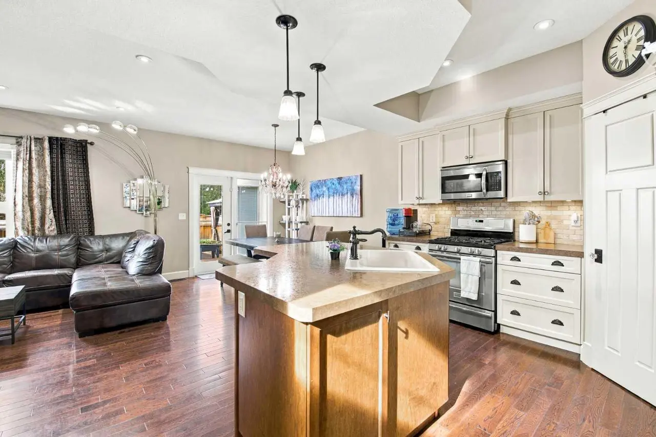 14 Windermere Close 