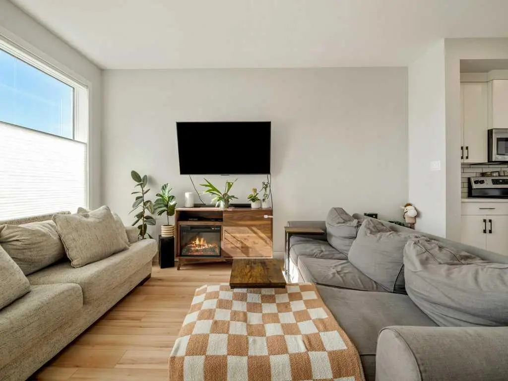 4531 Fairmont Gate S