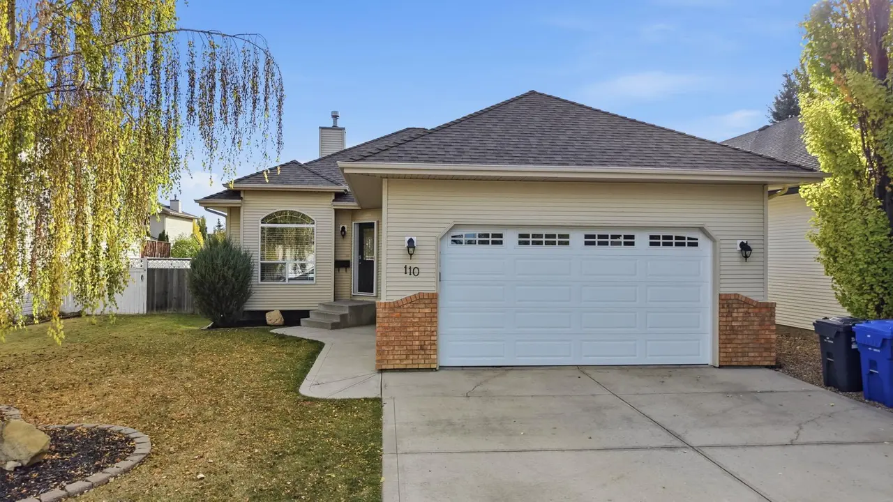 110 Ainsworth Crescent 