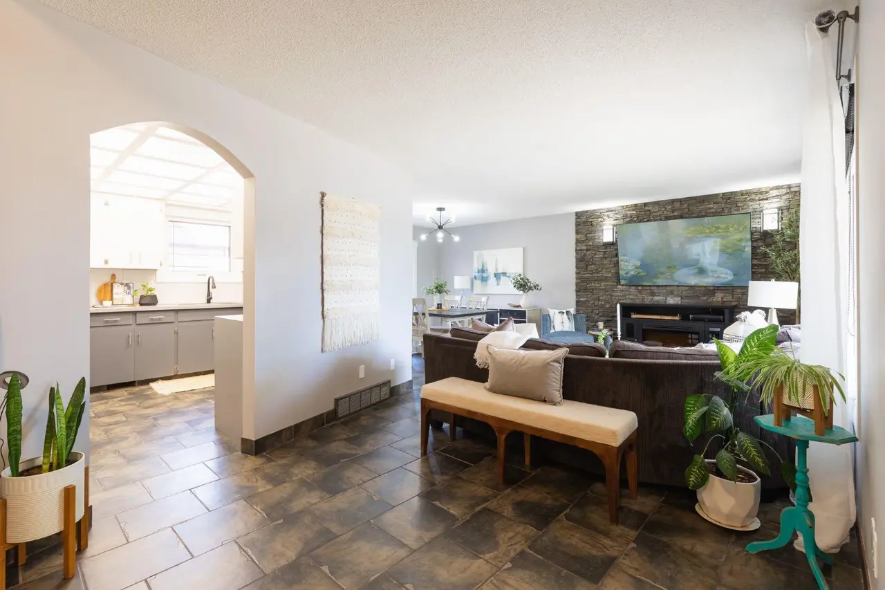 88 Cypress Way SE