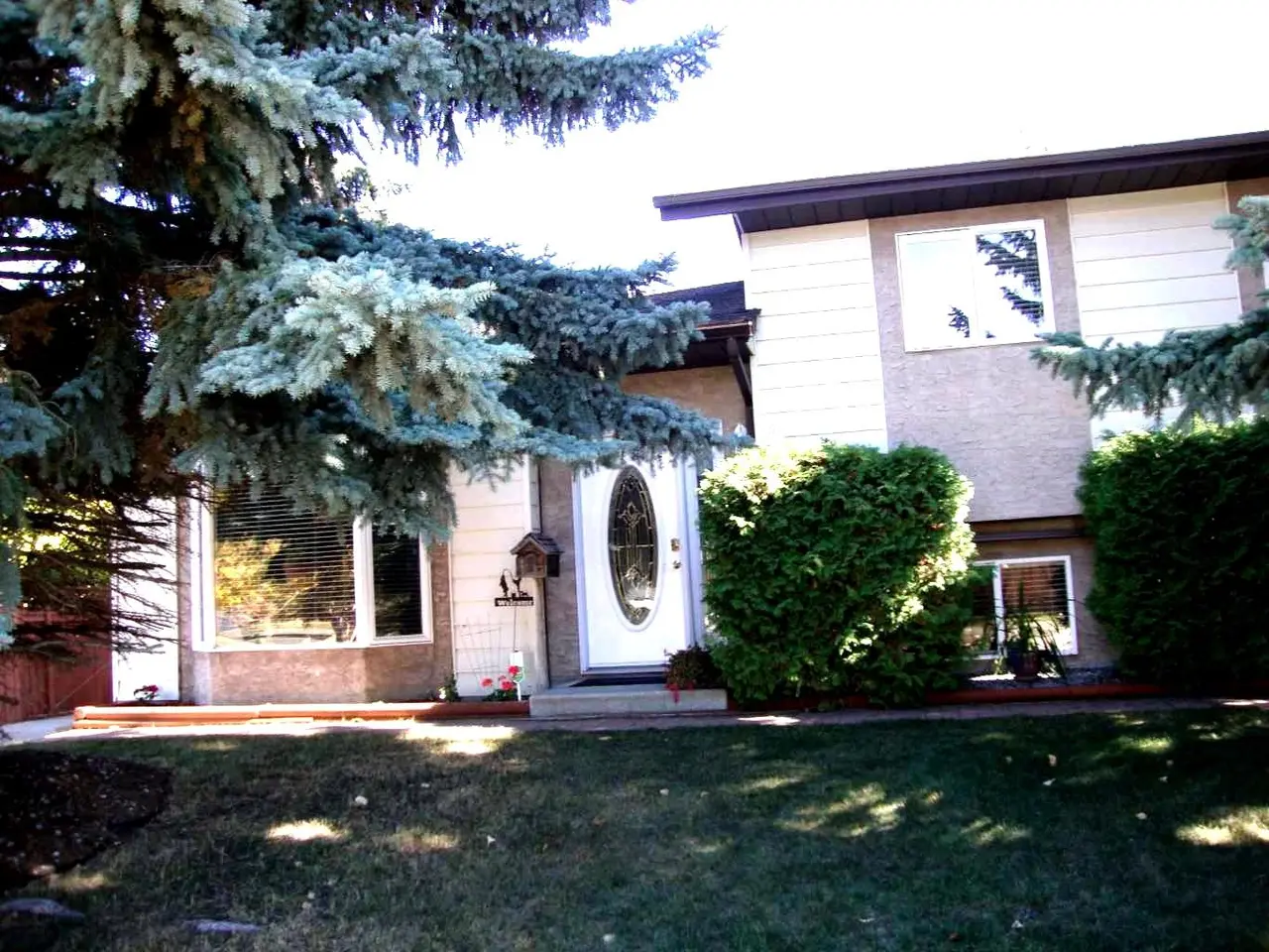 9 Ray Avenue 