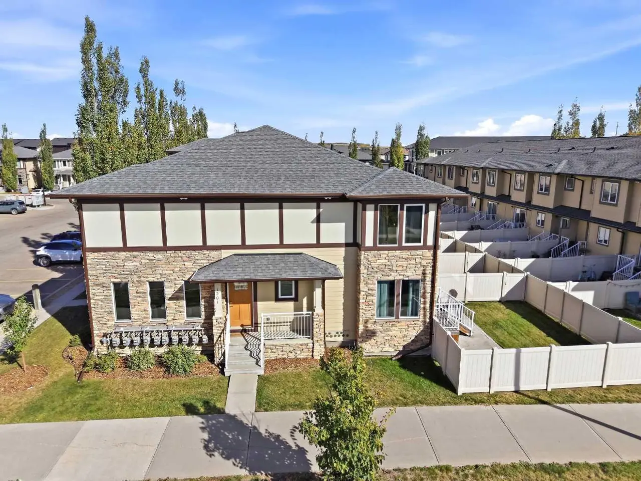 1201, 339 Viscount Drive 