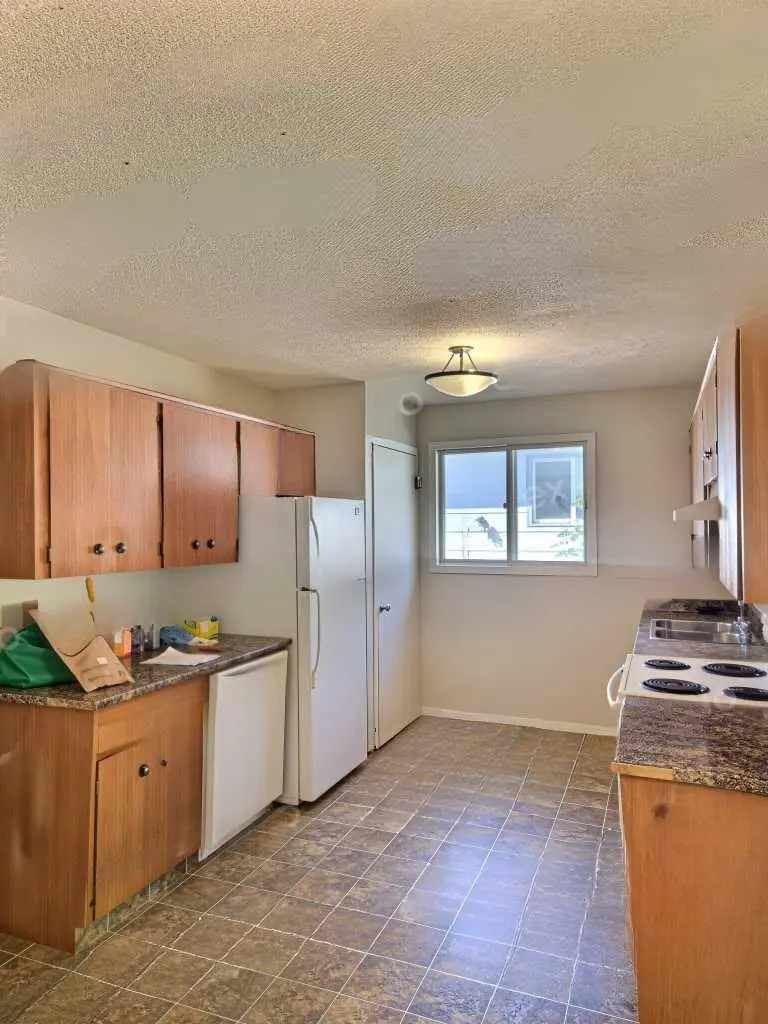 50 Jerry Potts Boulevard W