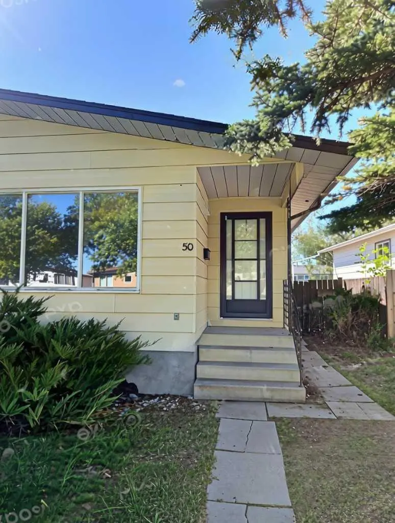 50 Jerry Potts Boulevard W