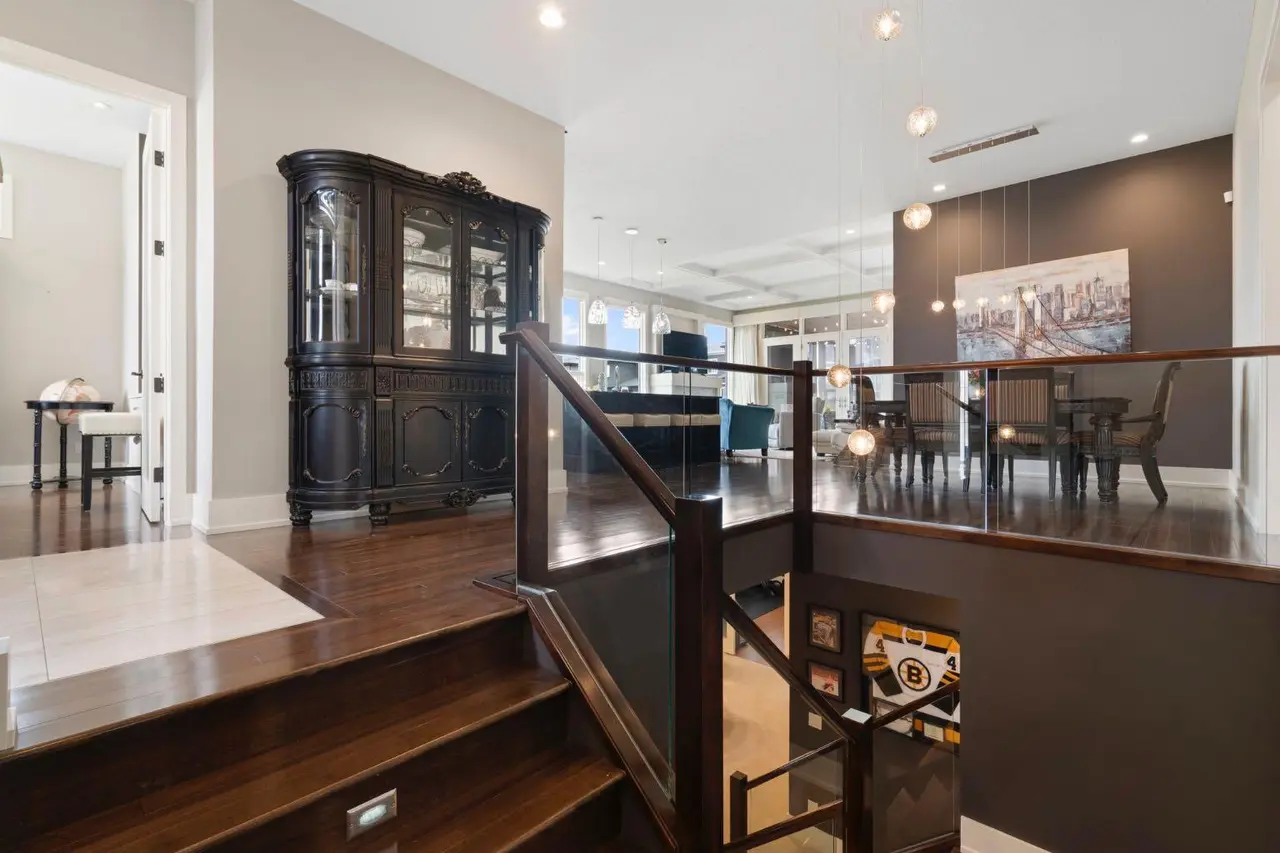 87 Coulee Way SW