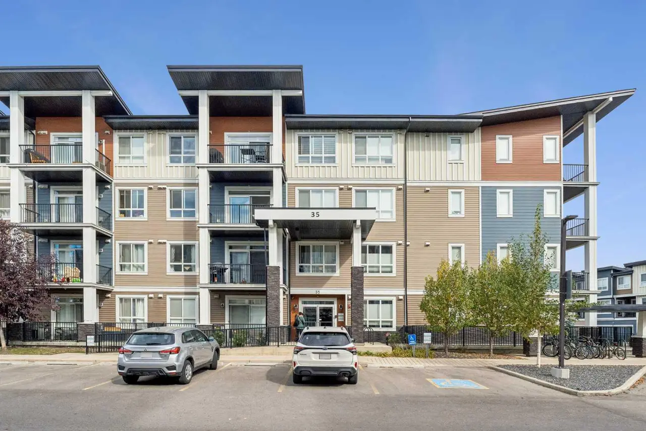303, 35 Walgrove  SE