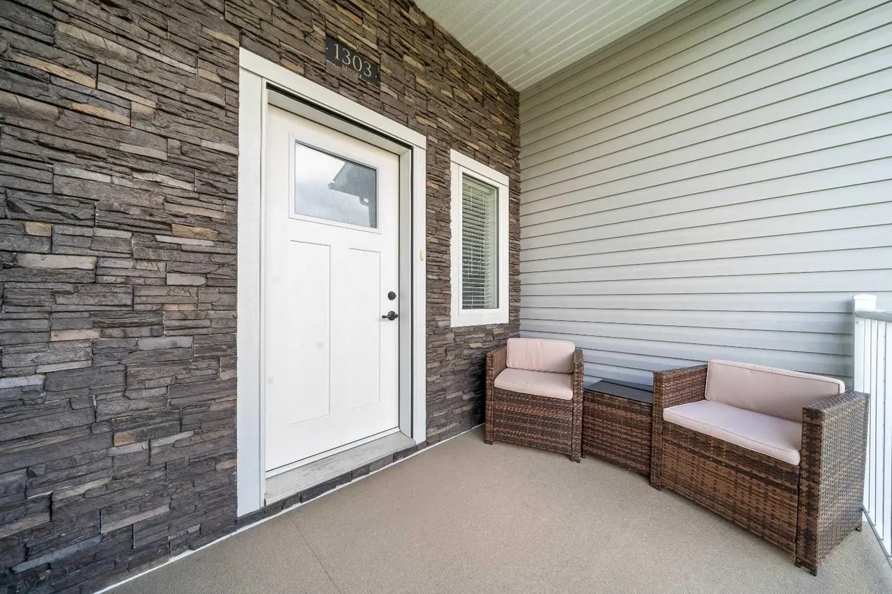 1303, 401 Southlands Boulevard SE