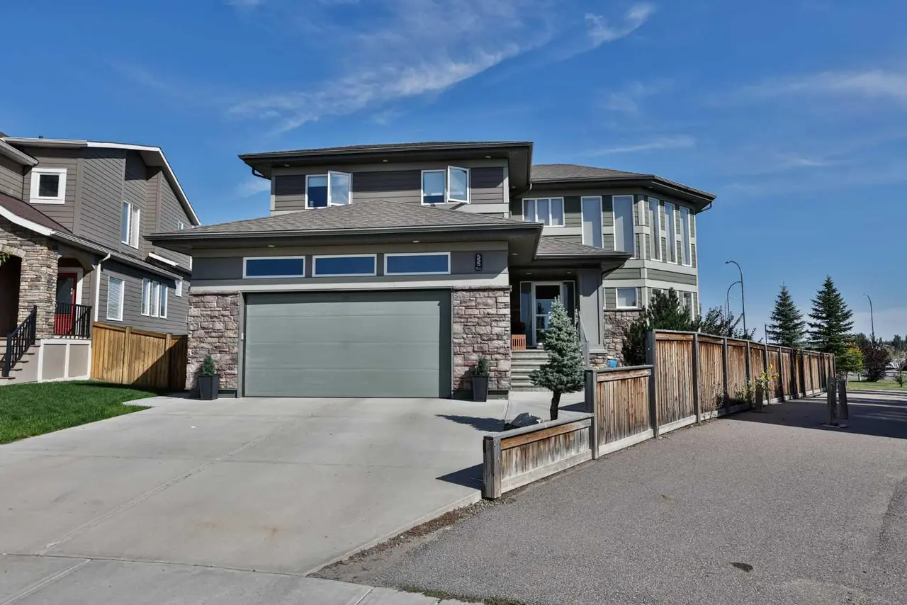 555 Devonia Road W