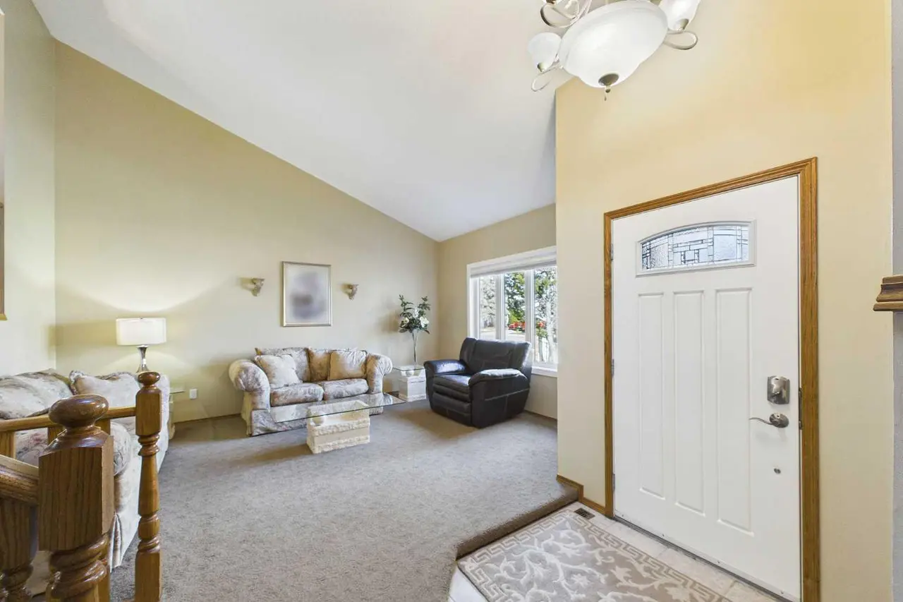 222 Davison Drive 