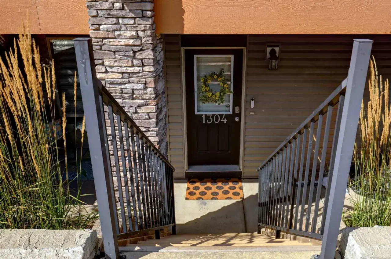 1304, 2461 Baysprings Link SW