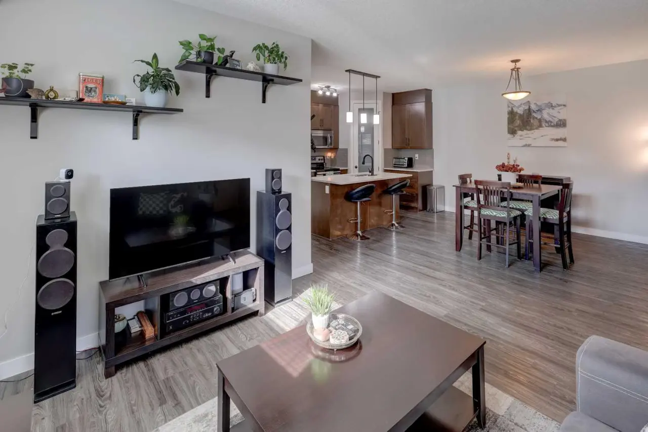 1304, 2461 Baysprings Link SW