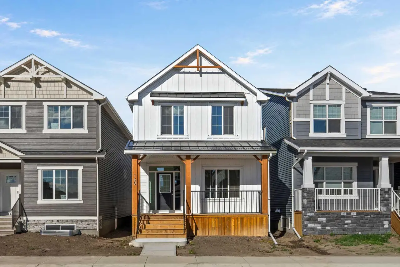 160 Snowberry Common SE