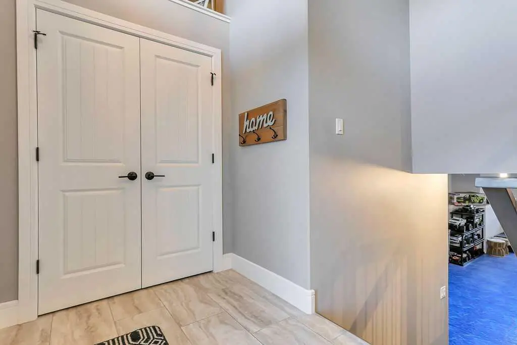 227 Livingston Close 
