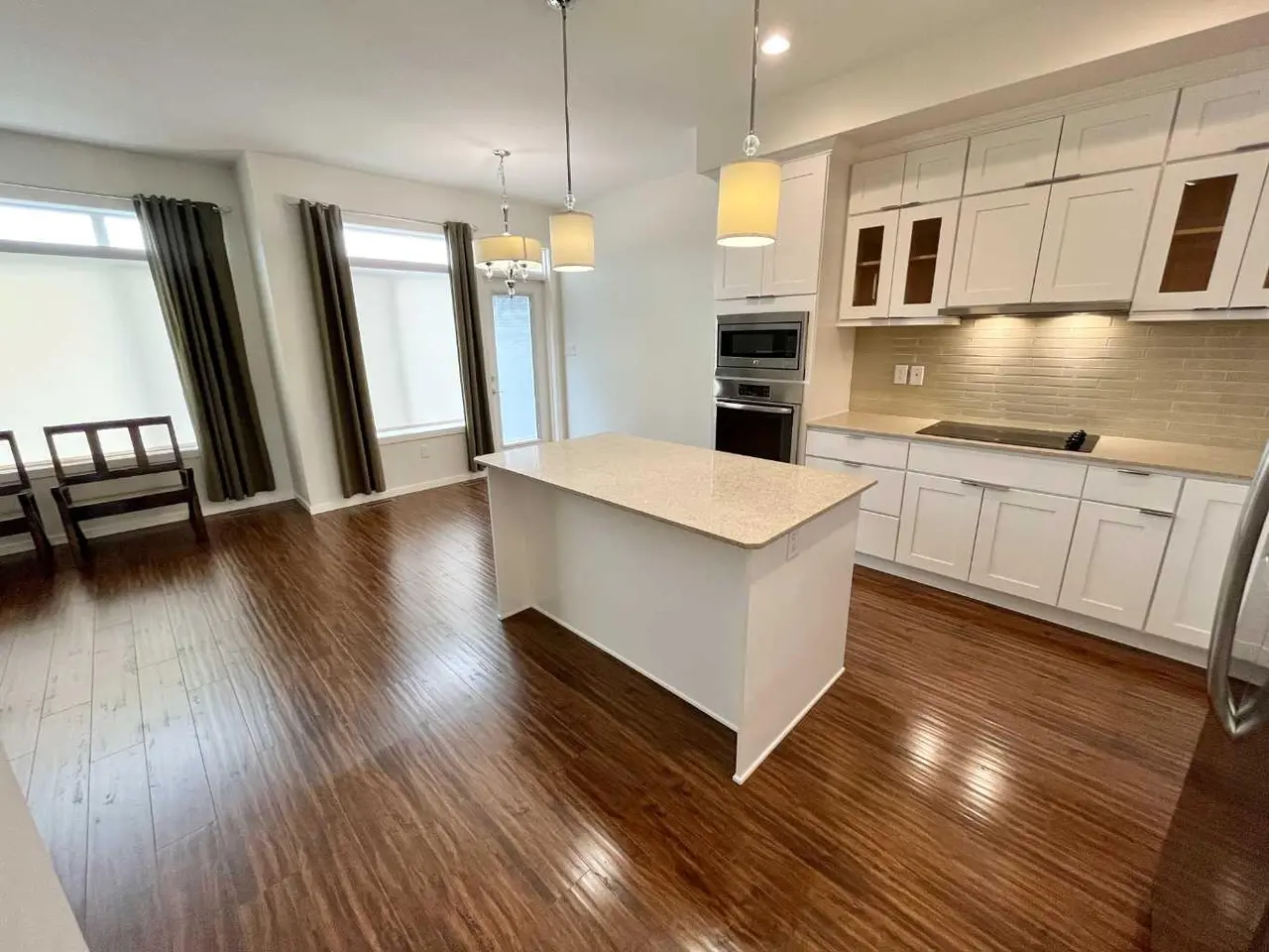 3, 430 Highlands Boulevard W