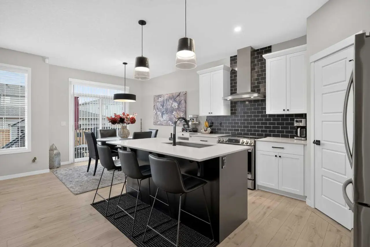 143 Wolf Hollow Manor SE