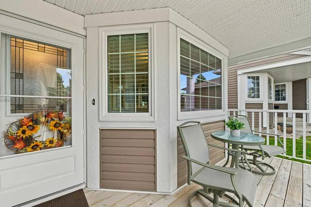 51 Douglasbank Gardens SE