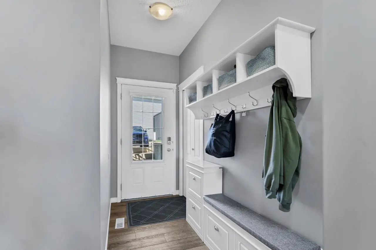108 Northlands Pointe NE
