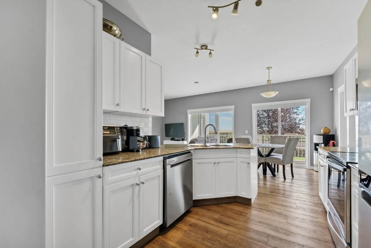 108 Northlands Pointe NE